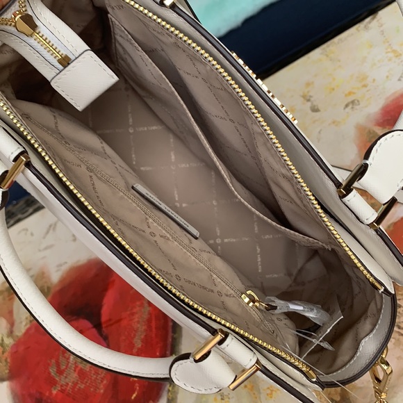 MICHAEL KORS PRISM LG SATCHEL OPTIC WHITE - Picture 12 of 16